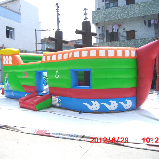 Inflatable titanic slide for sale